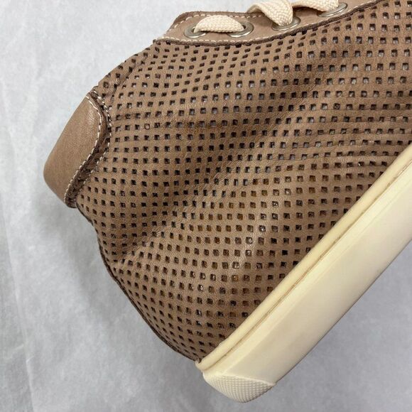DANIELA FARGION Sand Leather Perforated Leather Sneakers - 8 - Picture 5 of 5